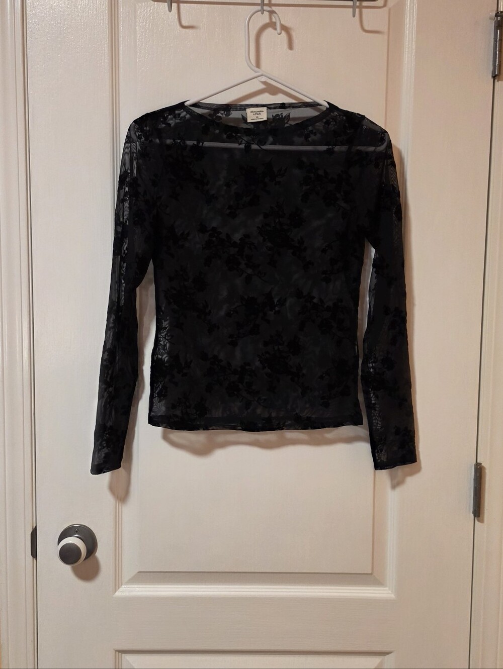 Abercrombie & Fitch Mesh Floral Long Sleeve Shirt
